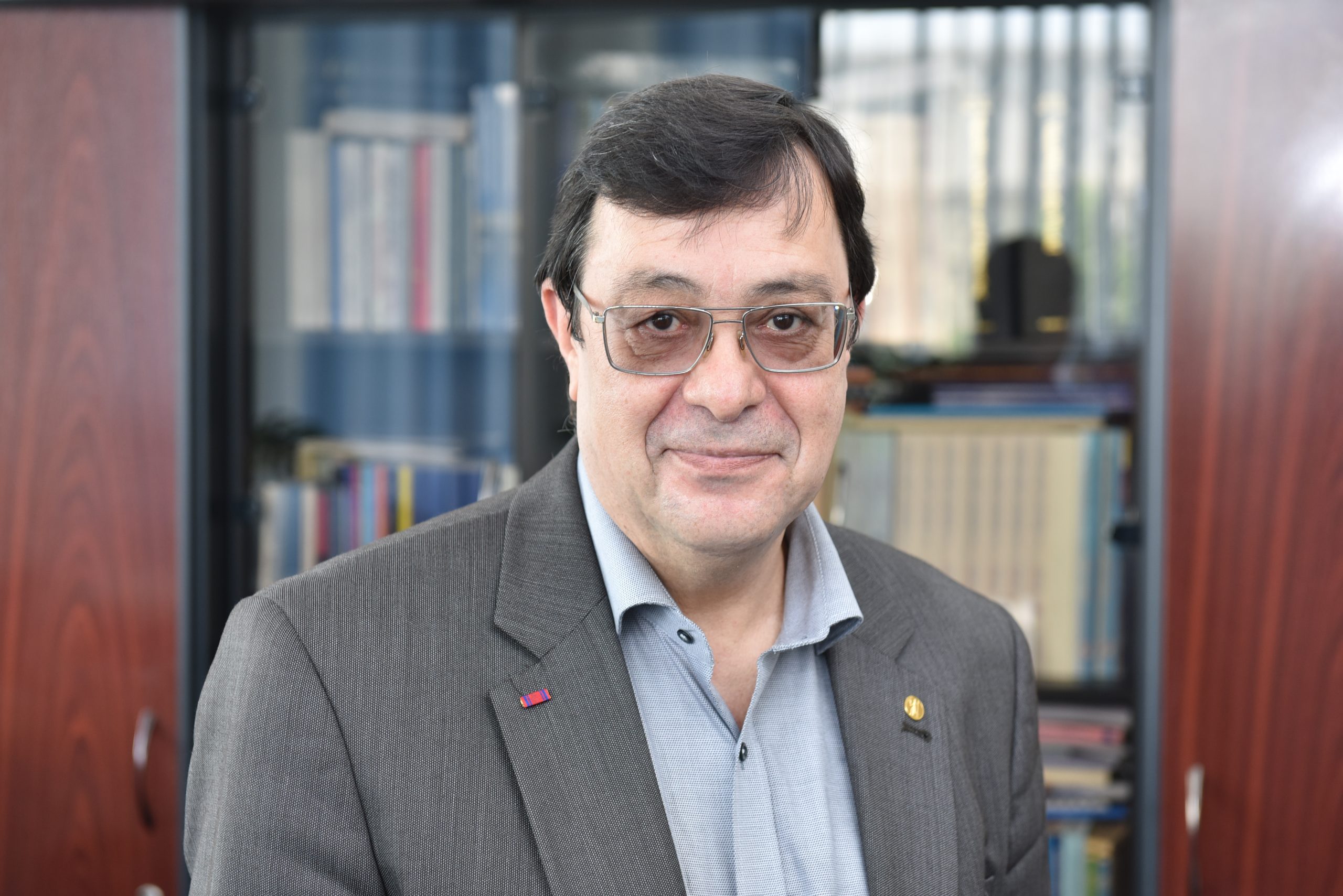 Prof. Dan Tufiș